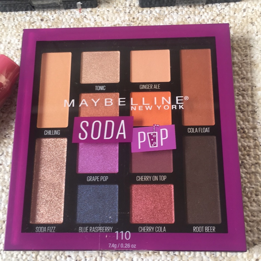 Maybelline Soda Pop Eye Shadow Palette+ 2 Quads 2 Revlon Blushes Lip - Picture 4 of 8